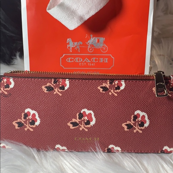Used once! Coach wallet flowers zip - Picture 4 of 8